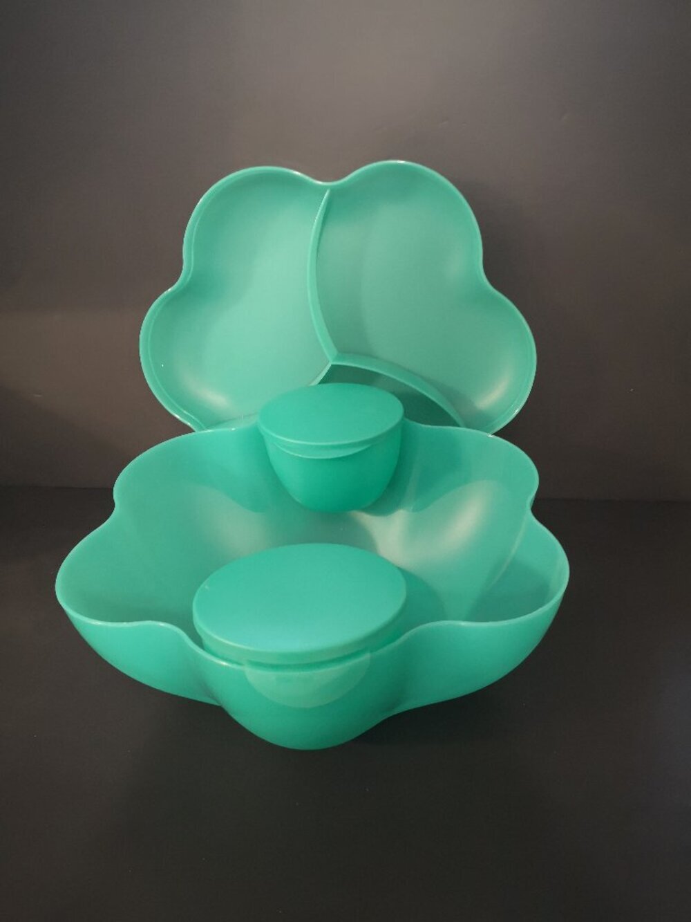 Tupperware Chip 'N Dip Large Teal Green Serving Set w/ Cover & 2 Dip Bowls